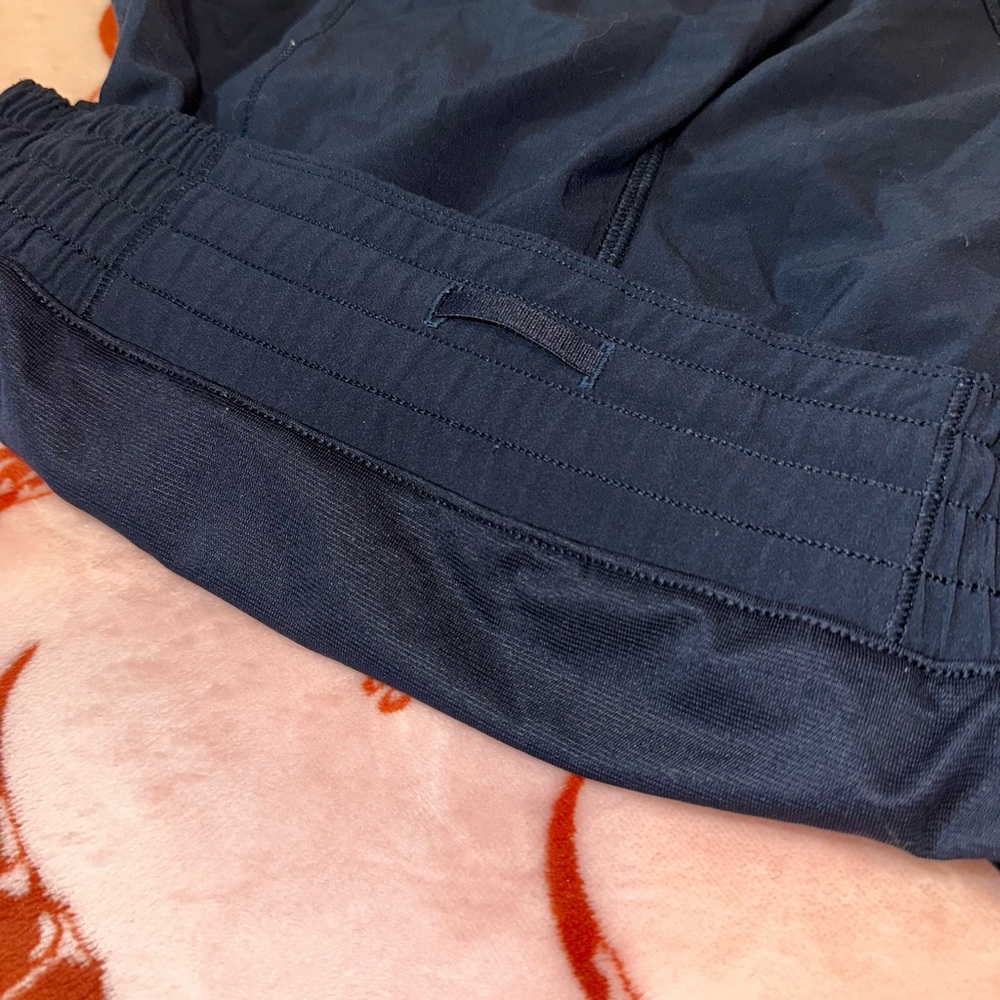 Hotty Hot High-Rise Lined Short 4" Size 4 in True Navy - Picture 9 of 10